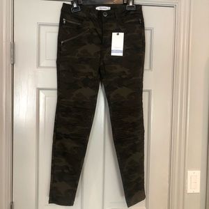 Zara Camo Jean